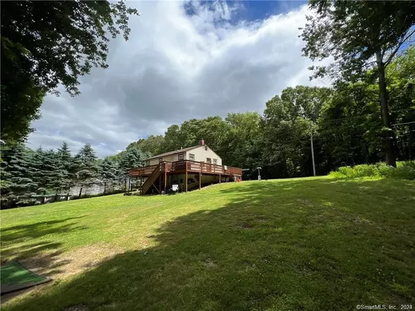 Montville, CT 06370,33 B Laurel Point Drive