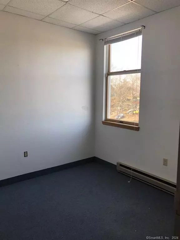 Groton, CT 06340,1 Fort Hill Road #3