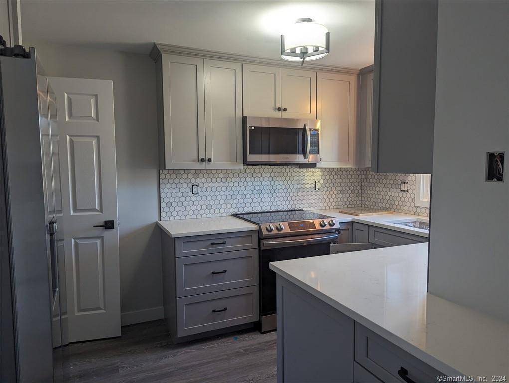 10 Old Farms Lane #10, New Milford, CT 06776