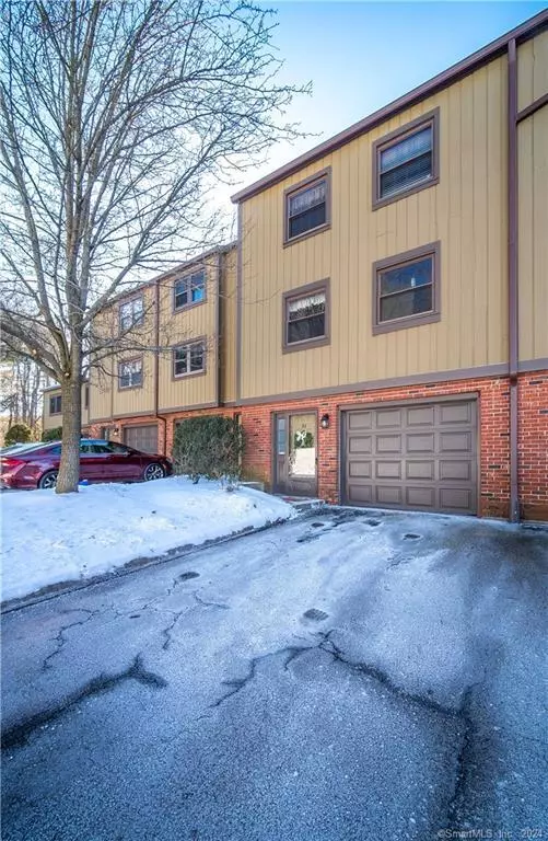 44 Mattabasset Drive #44, Meriden, CT 06450