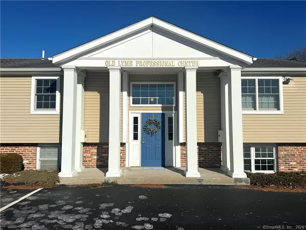 Old Lyme, CT 06371,81 Halls Road #C