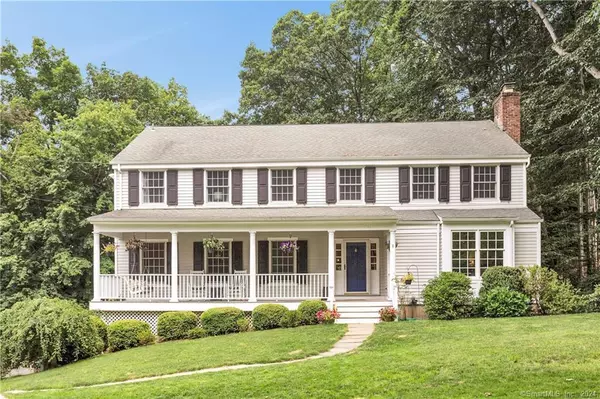 23 Georgian Lane, Darien, CT 06820