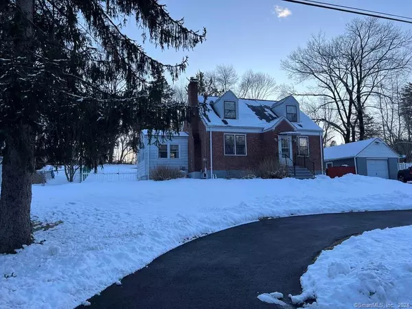 Hamden, CT 06514,18 Cooper Lane