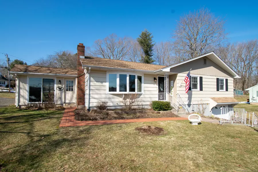 6 Elvira Drive, Middlefield, CT 06481