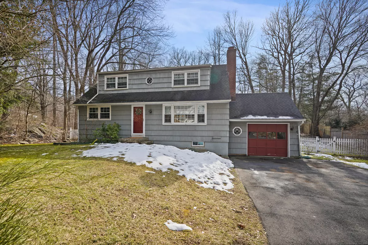 Ridgefield, CT 06877,542 Bennetts Farm Road