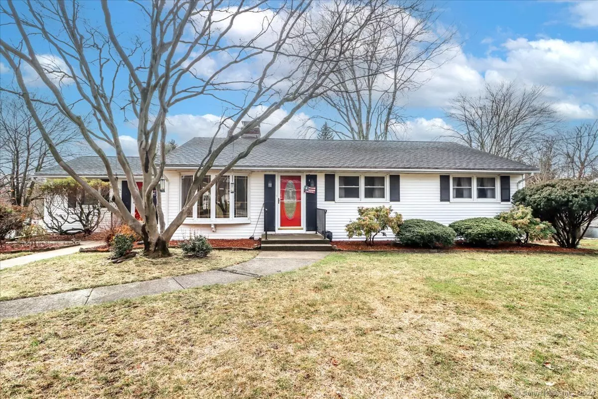 Trumbull, CT 06611,40 Little Plain Road