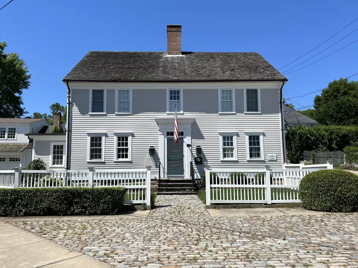 Stonington, CT 06378,14 Cliff Street