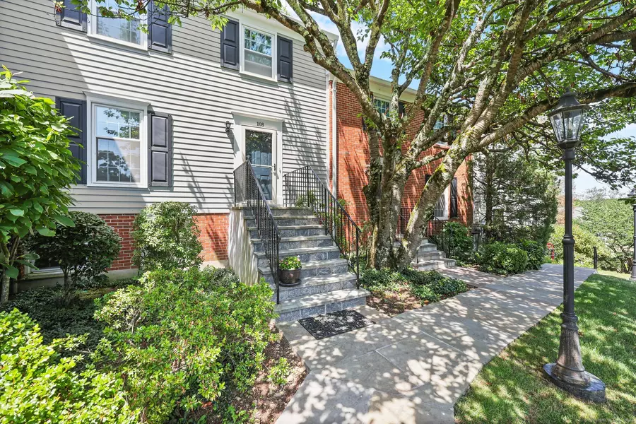 108 Greenwich Hills Drive #108, Greenwich, CT 06831