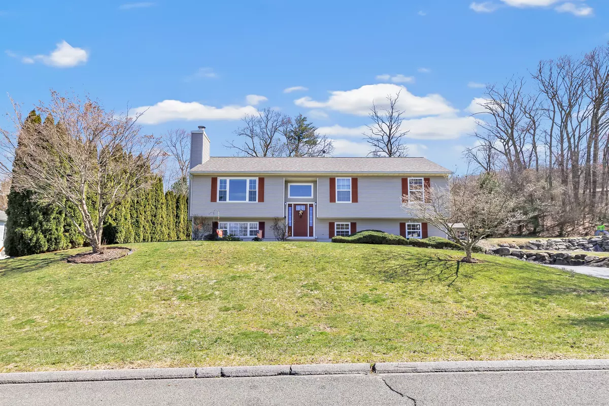 Beacon Falls, CT 06403,7 Hockanum Court