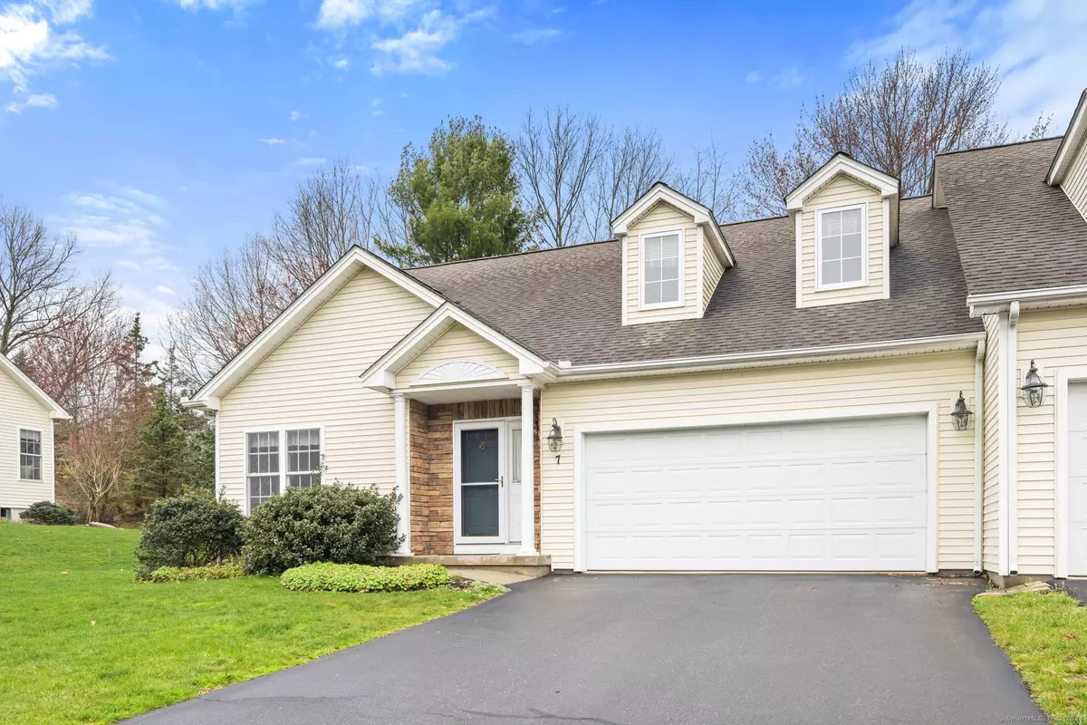 Manchester, CT 06040,7 Ninas Way #7