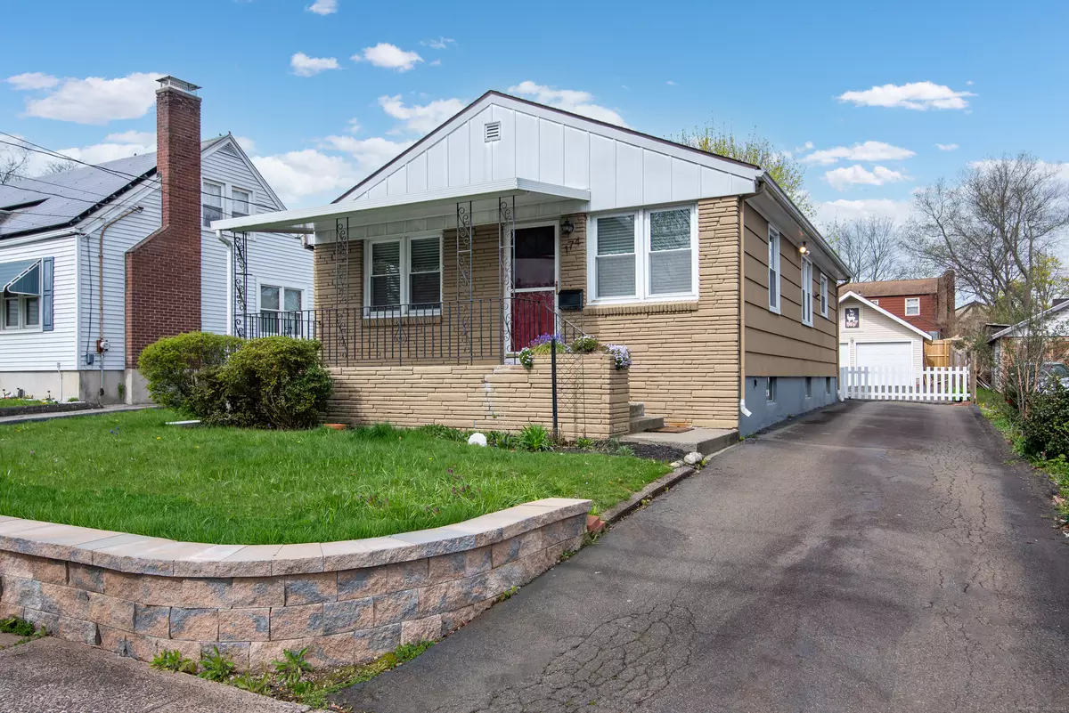 East Haven, CT 06512,174 Charter Oak Avenue