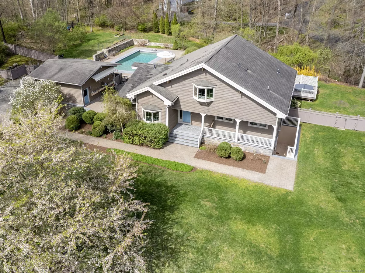 Weston, CT 06883,27 Blue Spruce Circle