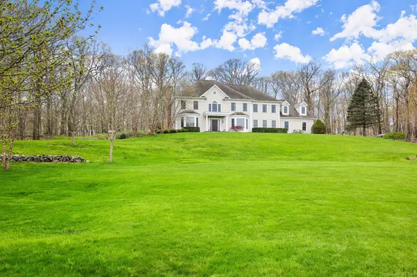 Ridgefield, CT 06877,64 Chelsea Place