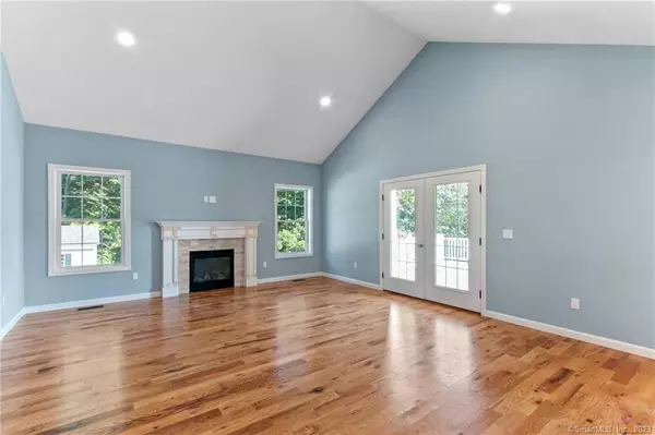 Middletown, CT 06457,18-A Talcott Ridge Drive