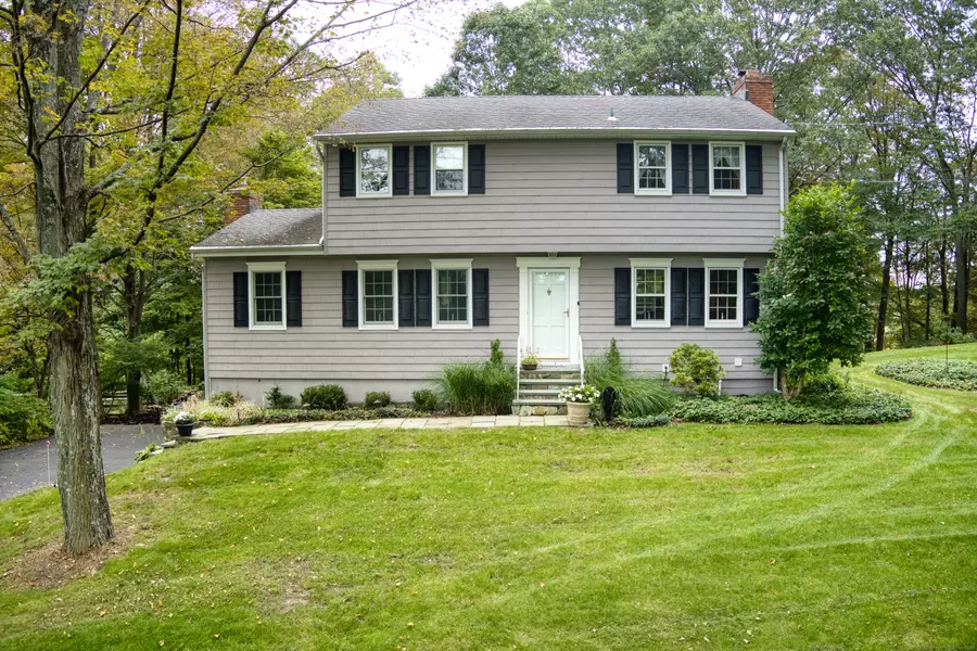 71 Ridgecrest Drive, Ridgefield, CT 06877