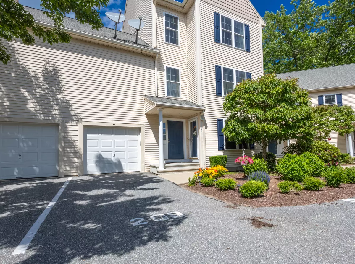 Putnam, CT 06260,80 Perry Street #209