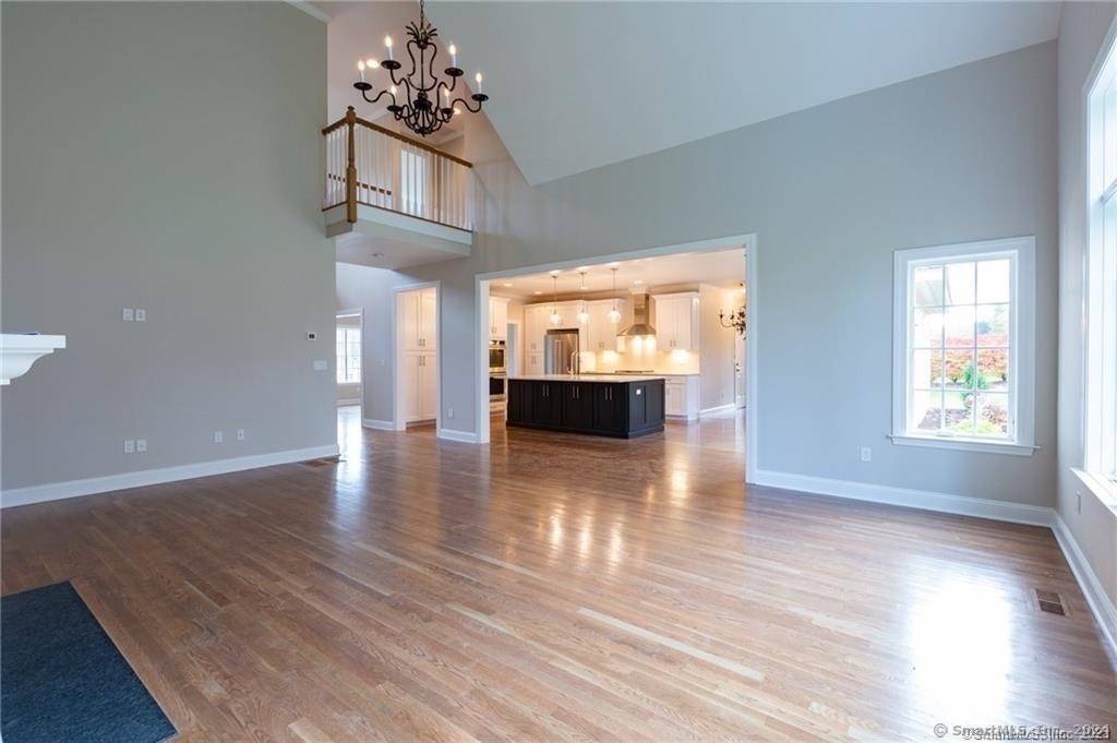 Middlebury, CT 06762,22 Somerset Drive