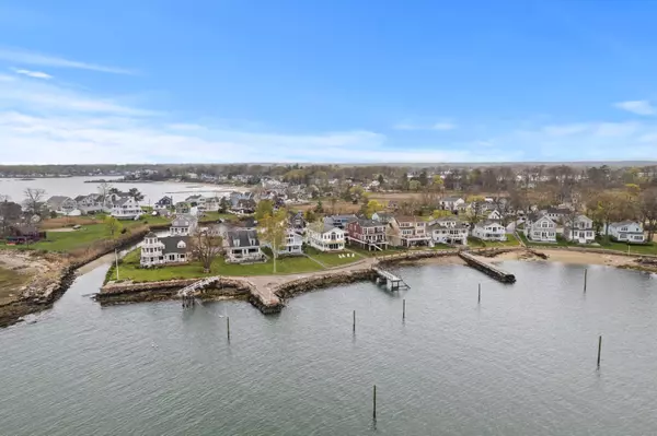 20 Summer Island Point, Branford, CT 06405