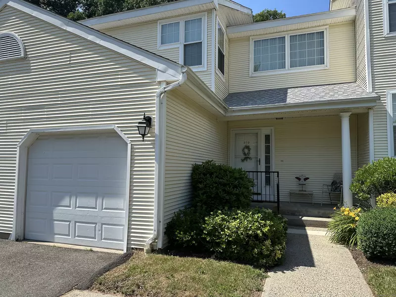 309 The Mews #309, Rocky Hill, CT 06067