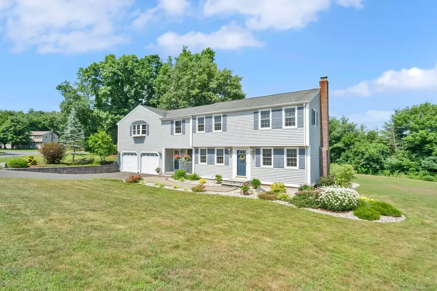 10 Raspberry Lane, Ellington, CT 06029