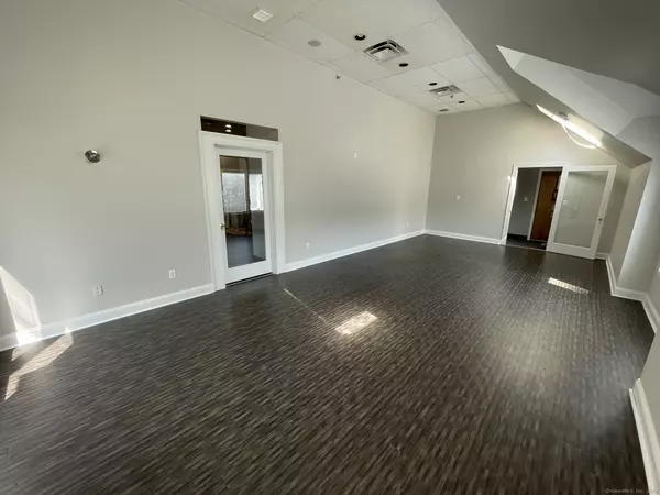 Guilford, CT 06437,1575 Boston Post Road #E -Building B