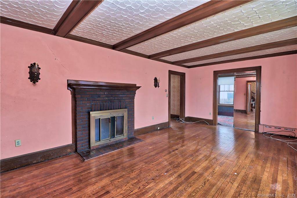 Waterbury, CT 06710,60 Clifton Avenue
