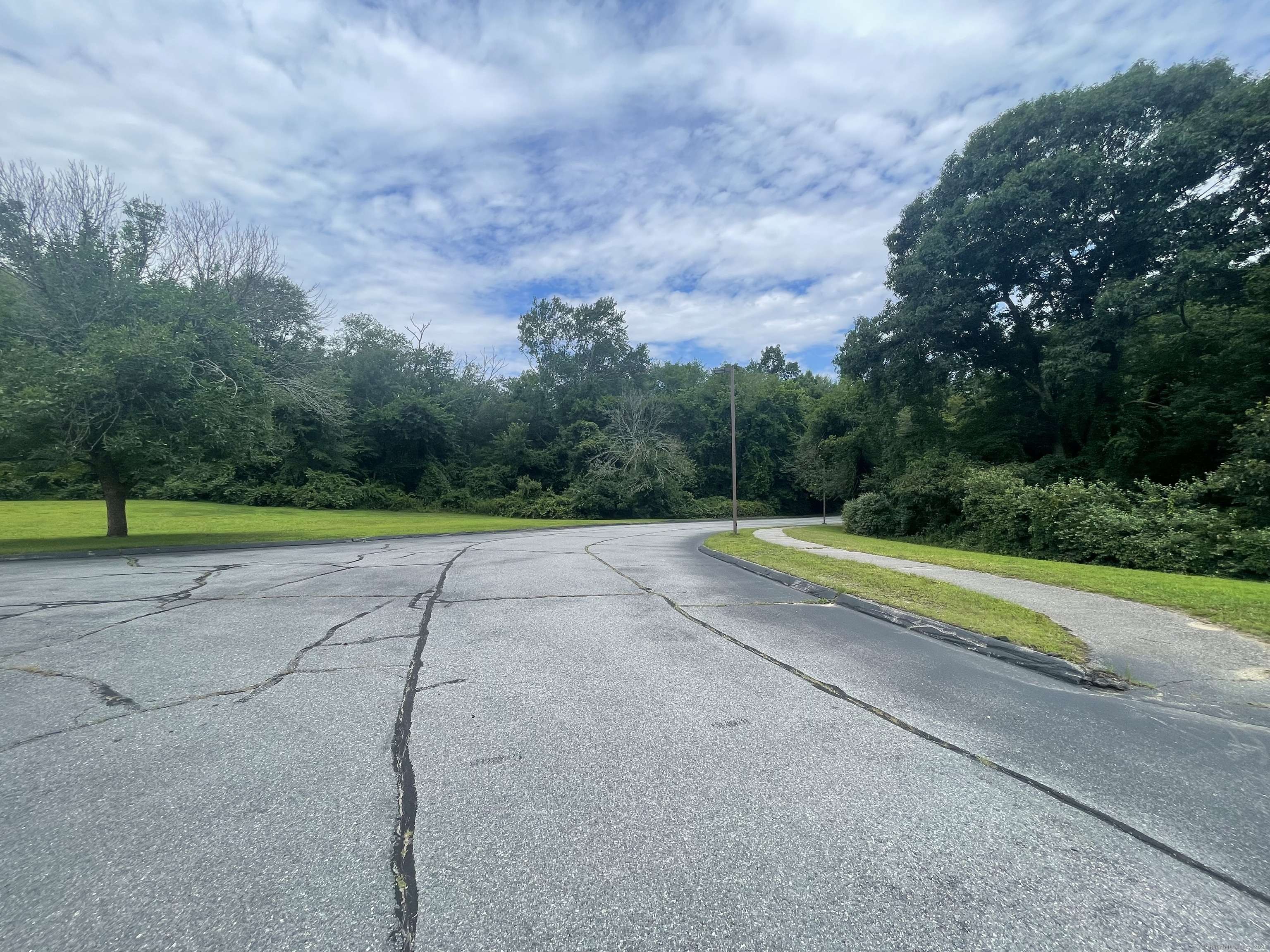Canterbury, CT 06331,30 Knollwood Drive