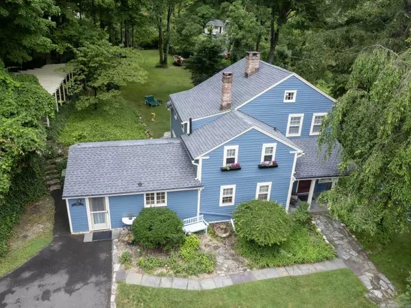Ridgefield, CT 06877,376 Limestone Road