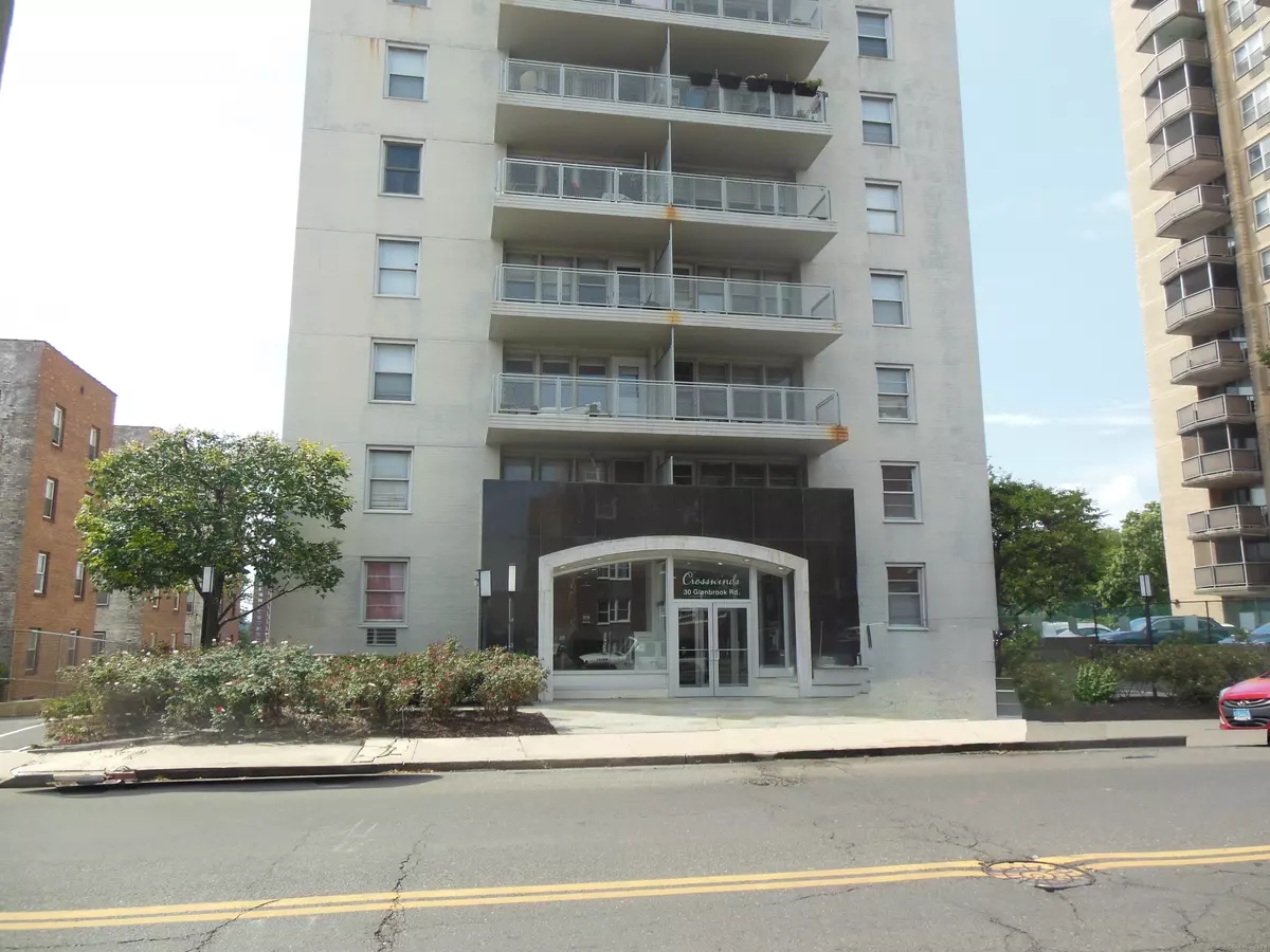 Stamford, CT 06902,30 Glenbrook Road #APT 7F