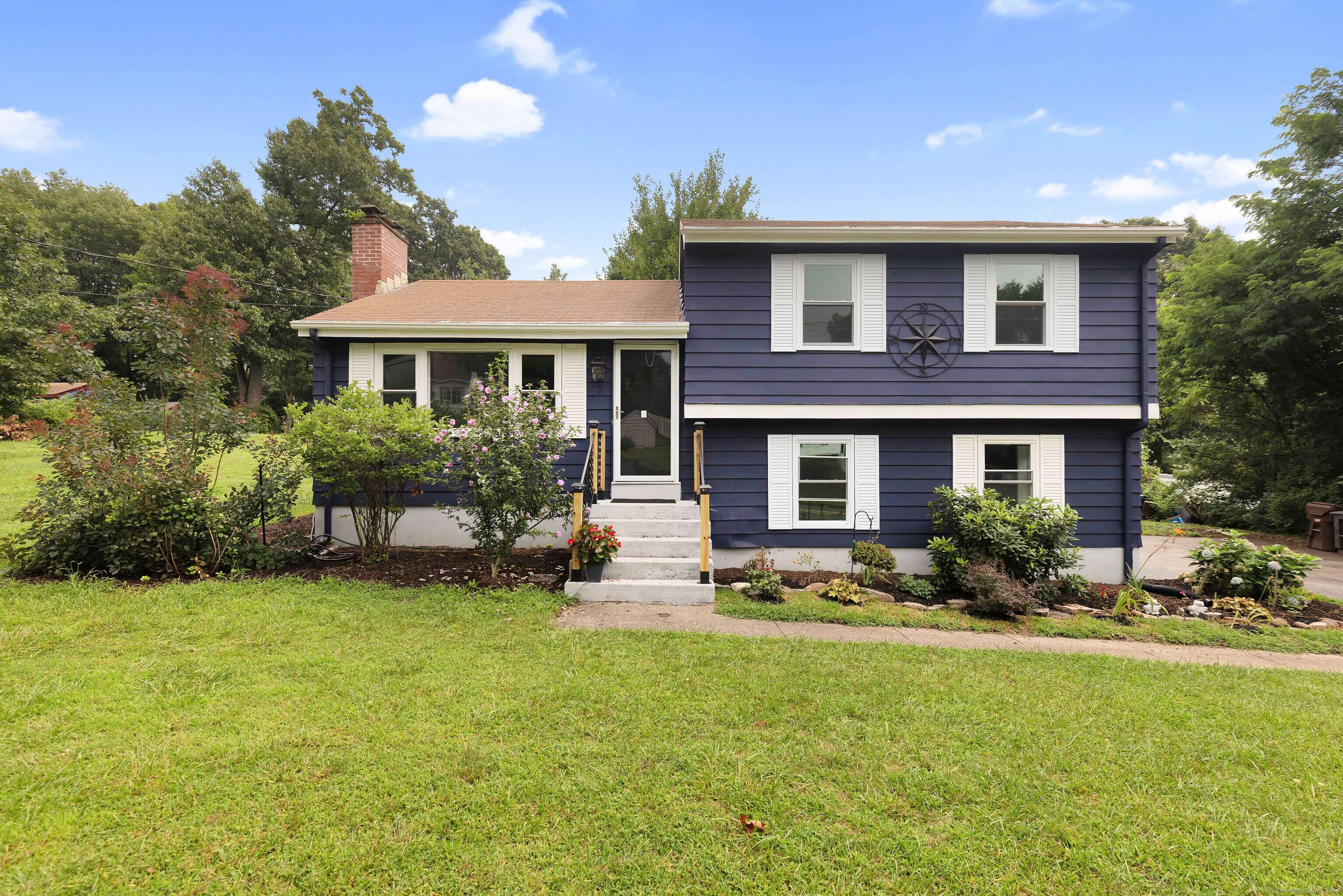 7 Wallop School Road, Enfield, CT 06082