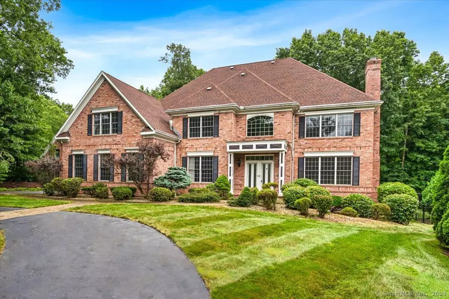 8 Jordan Lane, Farmington, CT 06085