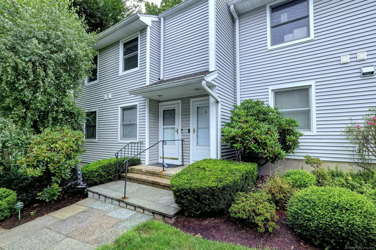 Norwalk, CT 06851,1 Wolfpit Avenue #6