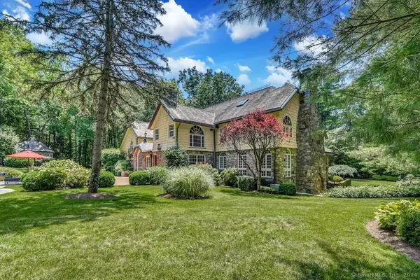 New Canaan, CT 06840,23 Benedict Hill Road