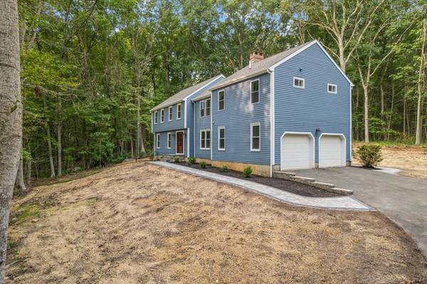 27 Copperstone Lane, Madison, CT 06443