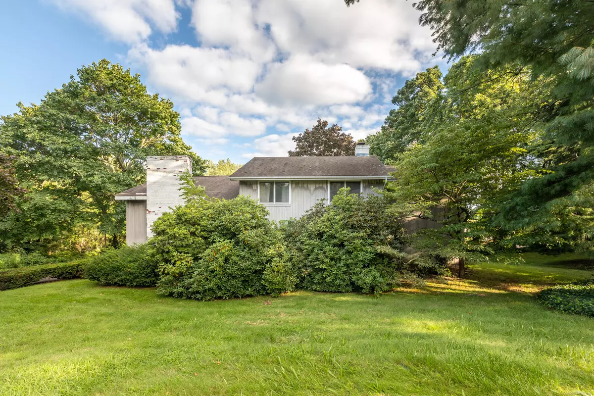 Meriden, CT 06450,62 Long Meadow Drive