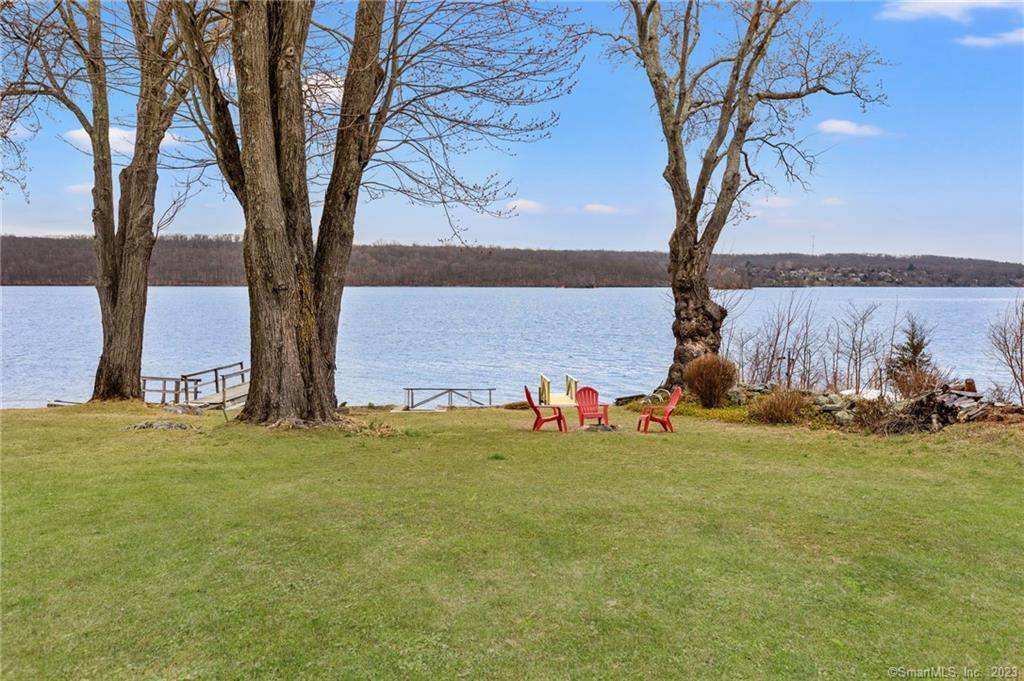 New Fairfield, CT 06812,4 Eastview Road