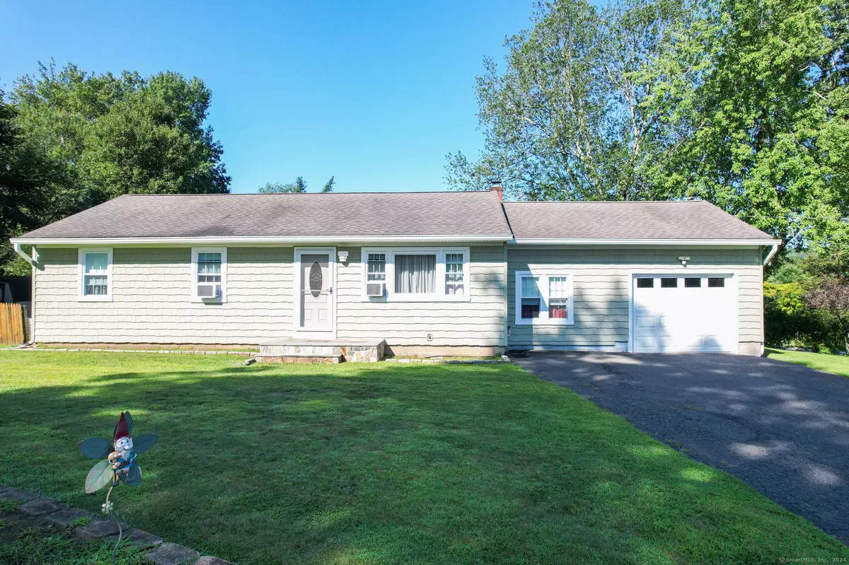 Danbury, CT 06811,72 Crestwood Drive