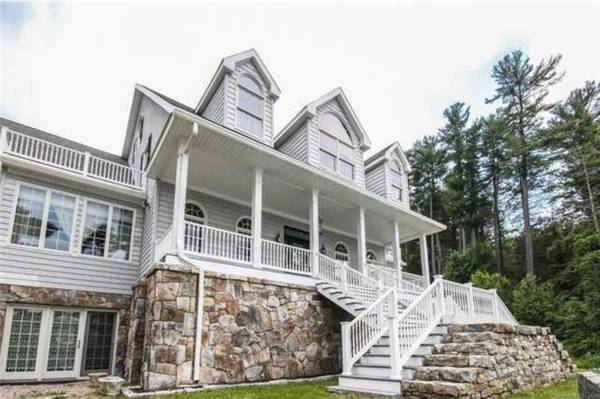 431 West Wakefield Boulevard, Winchester, CT 06098