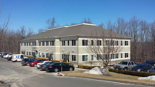 1449 Old Waterbury Road #205, Southbury, CT 06488