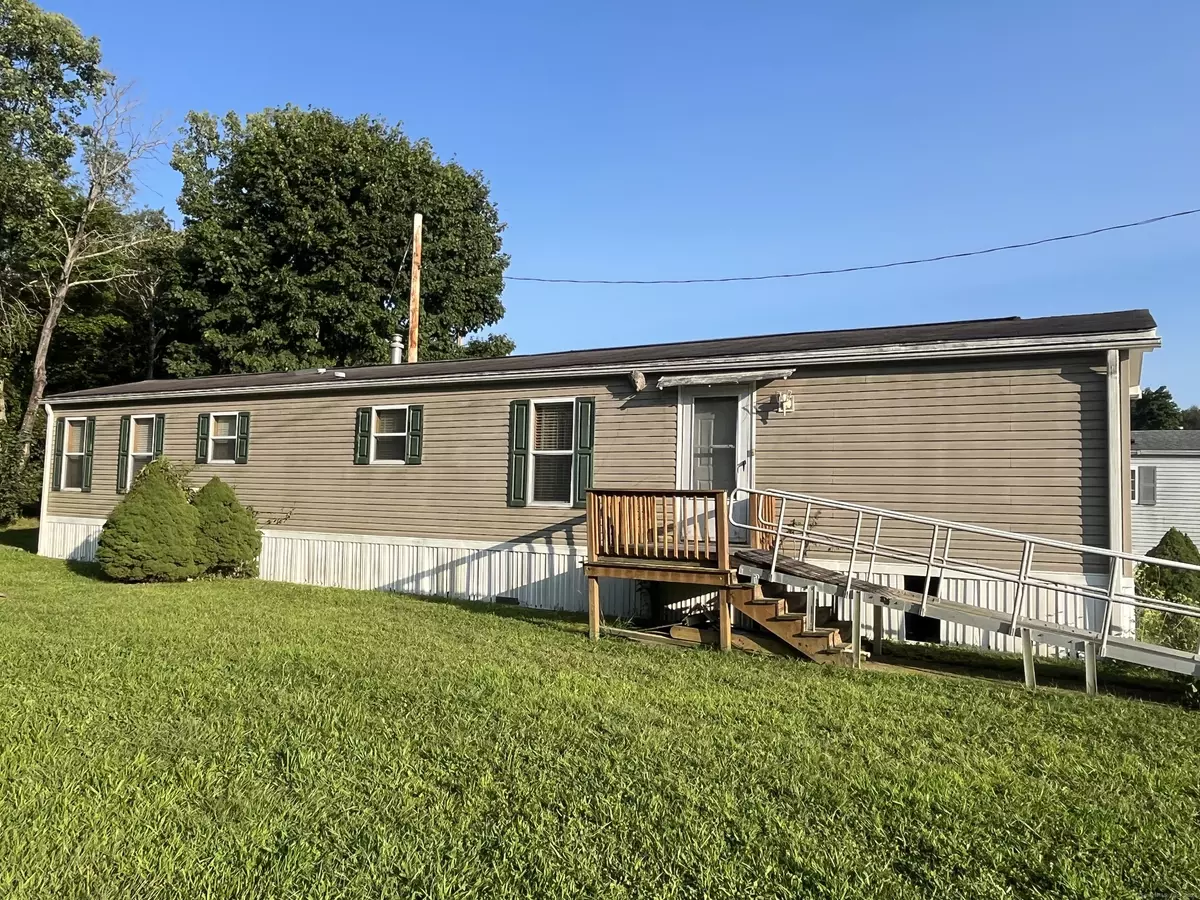 North Branford, CT 06471,224 Foxon Road #13A