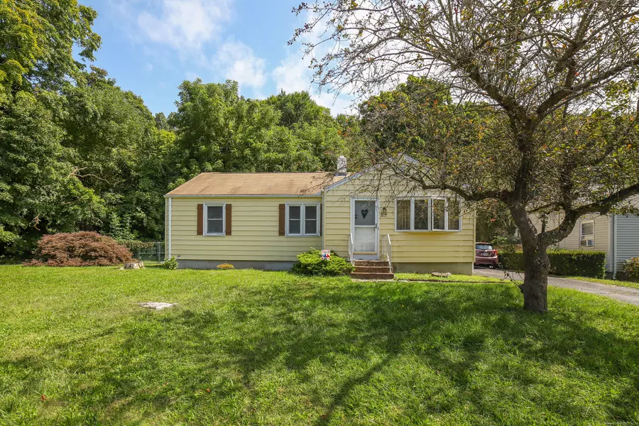 64 Dominican Road, Branford, CT 06405