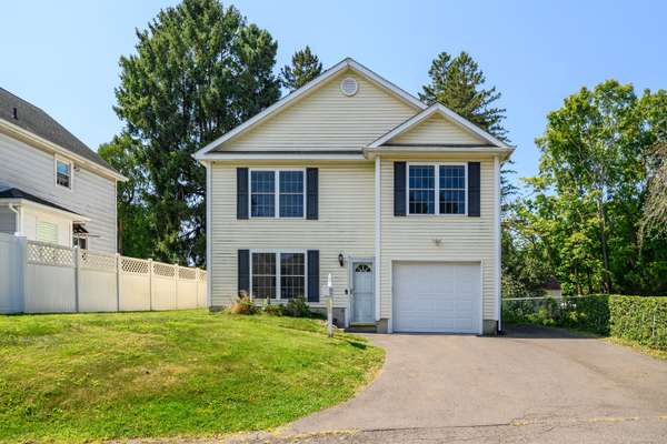 2A Beckett Street, Danbury, CT 06810