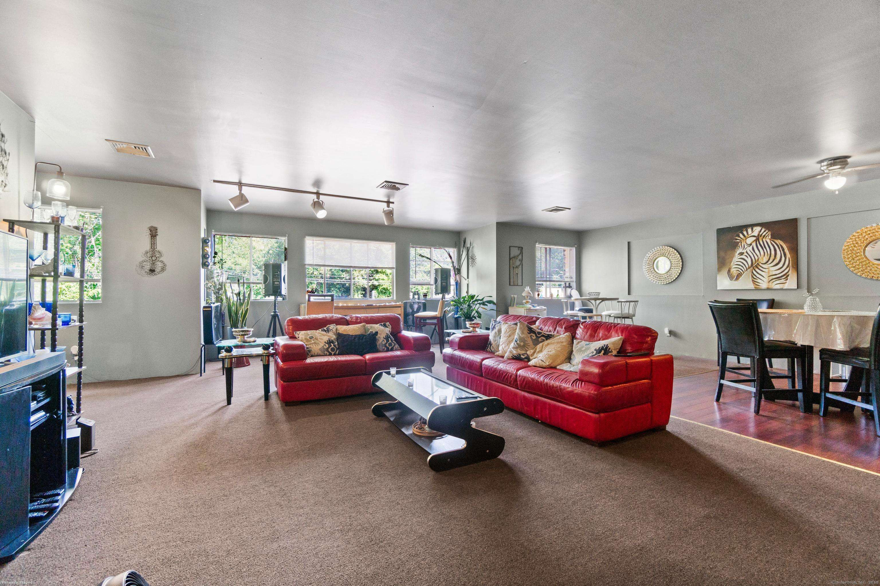 New Haven, CT 06515,1190 Whalley Avenue