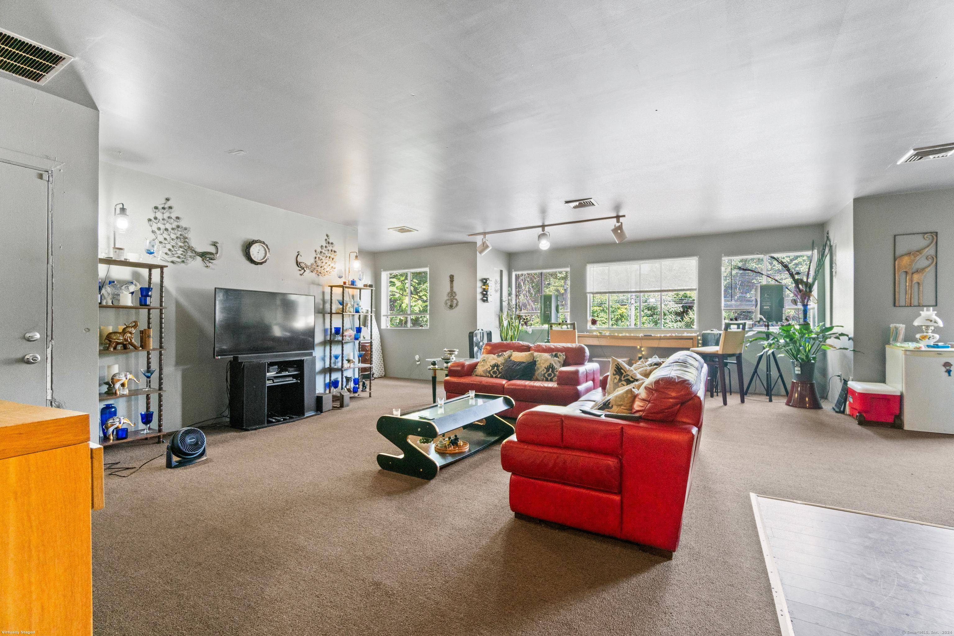 New Haven, CT 06515,1190 Whalley Avenue