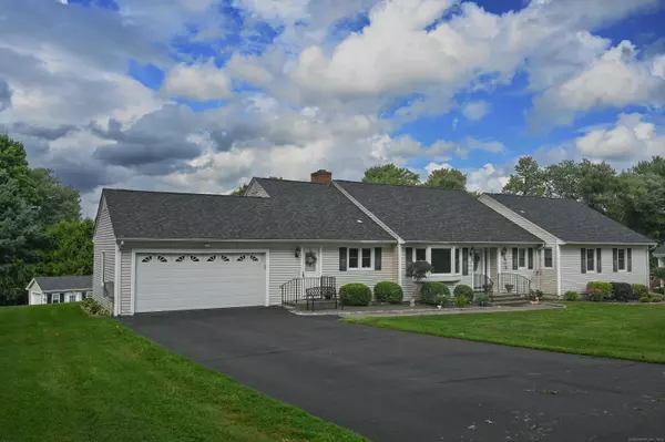 Danbury, CT 06811,5 Topfield Road