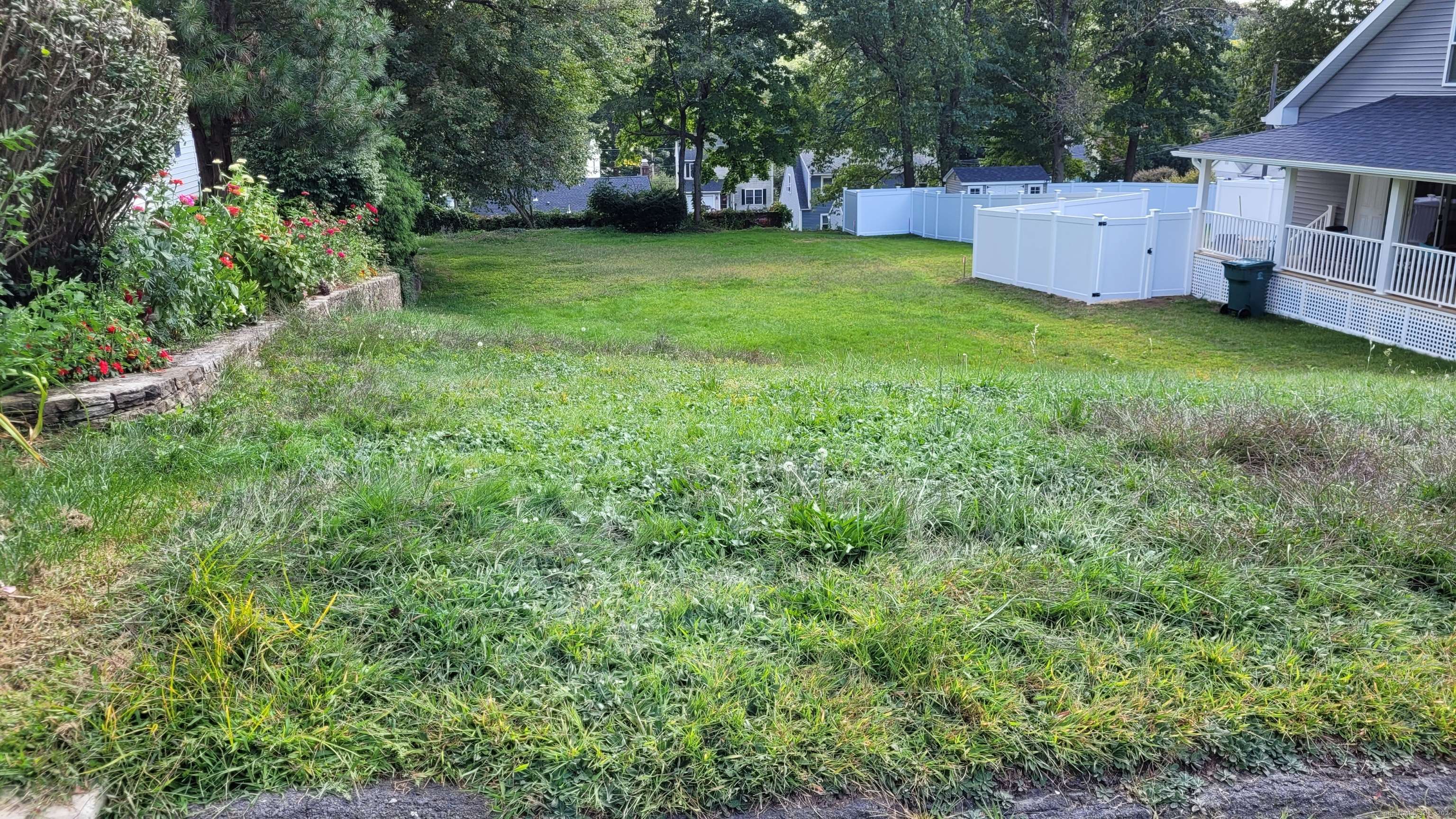 Bristol, CT 06010,Fairlawn Street