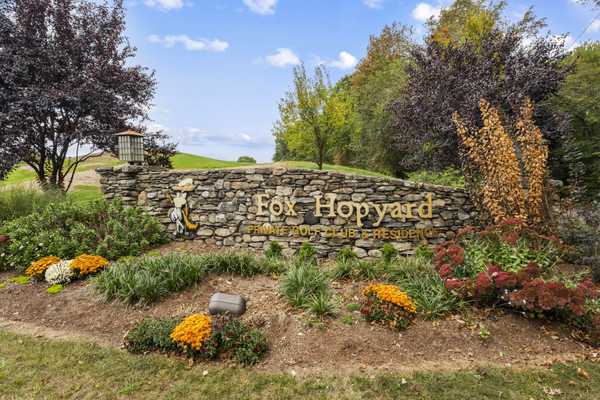 606 Fox Hopyard Road, East Haddam, CT 06423