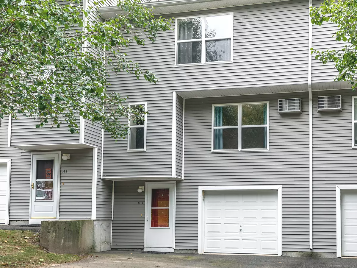 Plymouth, CT 06786,30 Seymour Road #APT H3