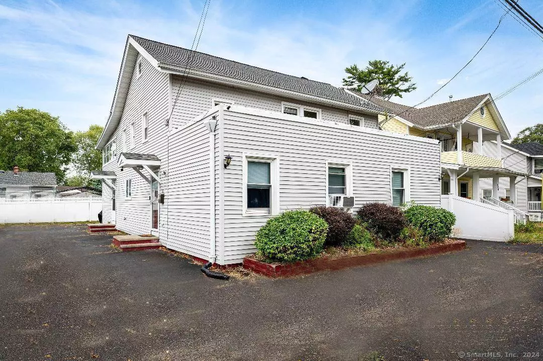 West Haven, CT 06516,422 Ocean Avenue