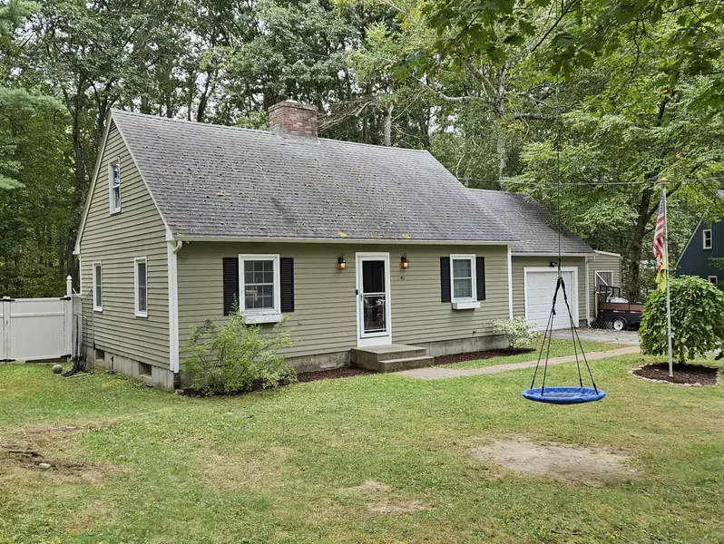 40 Brentwood Drive, Dudley, MA 01571